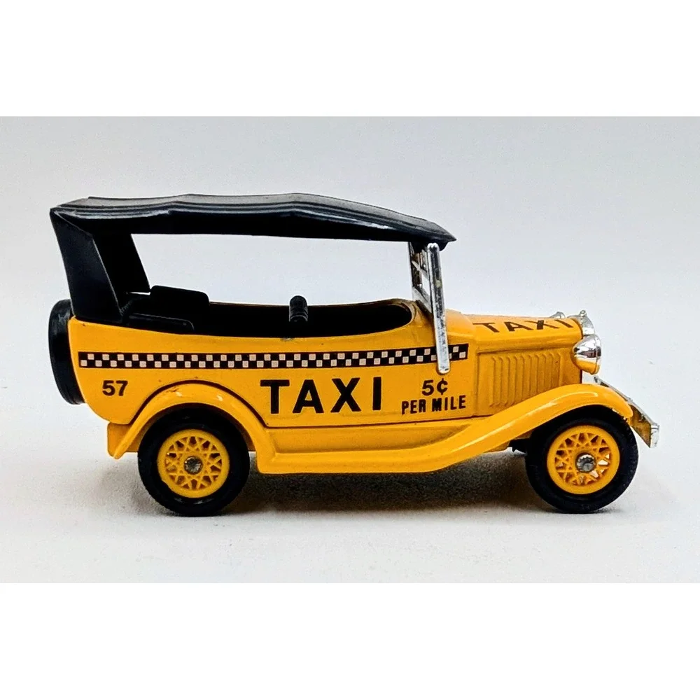Lledo Models of Days Gone Diecast Car Set Yellow Taxi and Coupe Made in England
